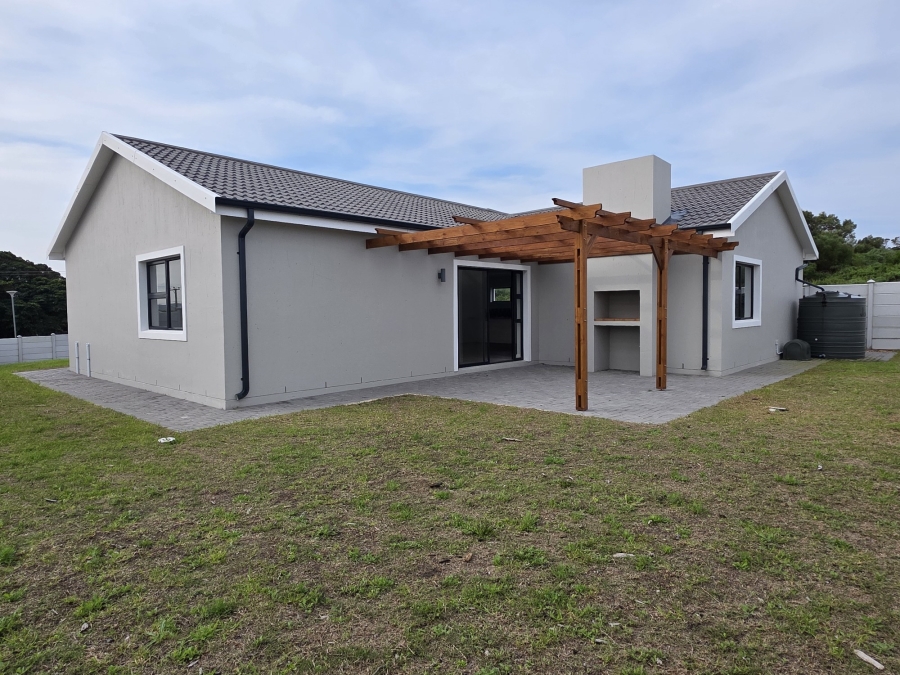3 Bedroom Property for Sale in Paradise Beach Eastern Cape